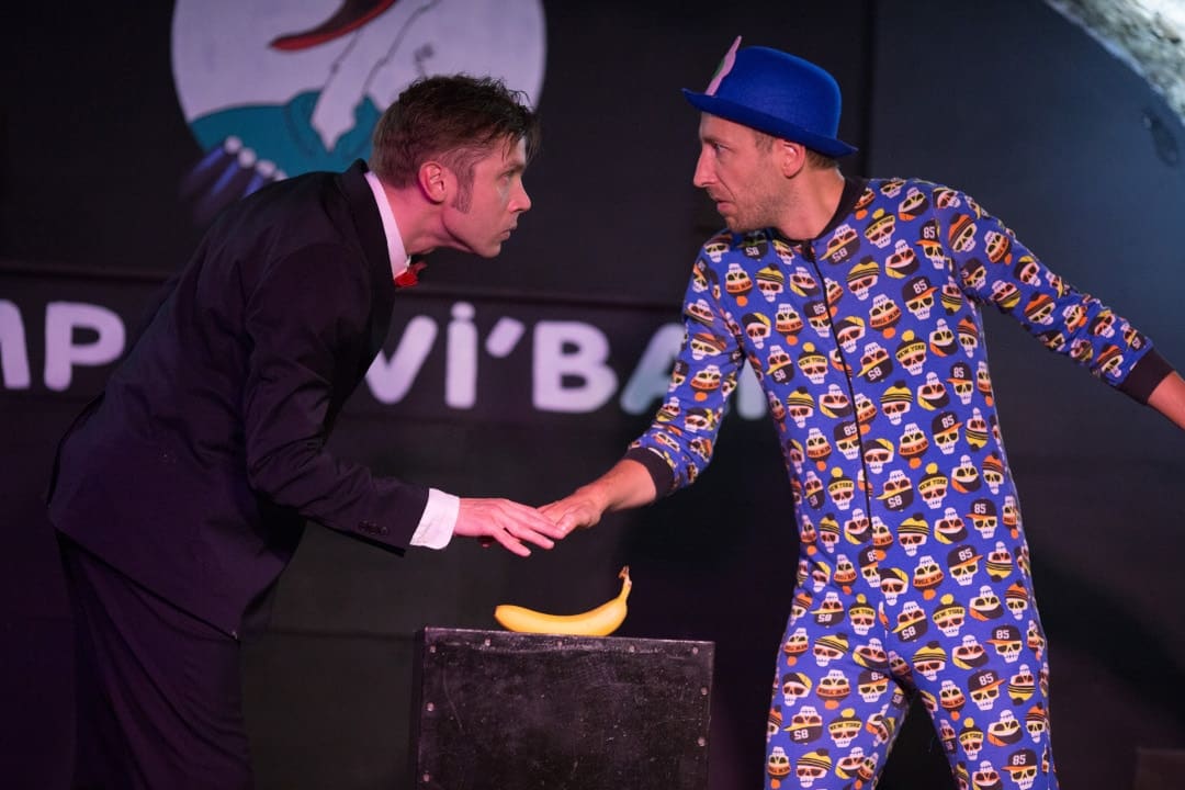 Duo de clown improvisé - Flavien Renaud et Caspar Schelpbred.